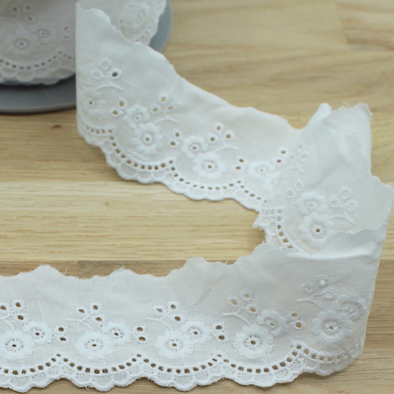 Galon coton broderie anglaise brodé BLANC 45mm x 1m