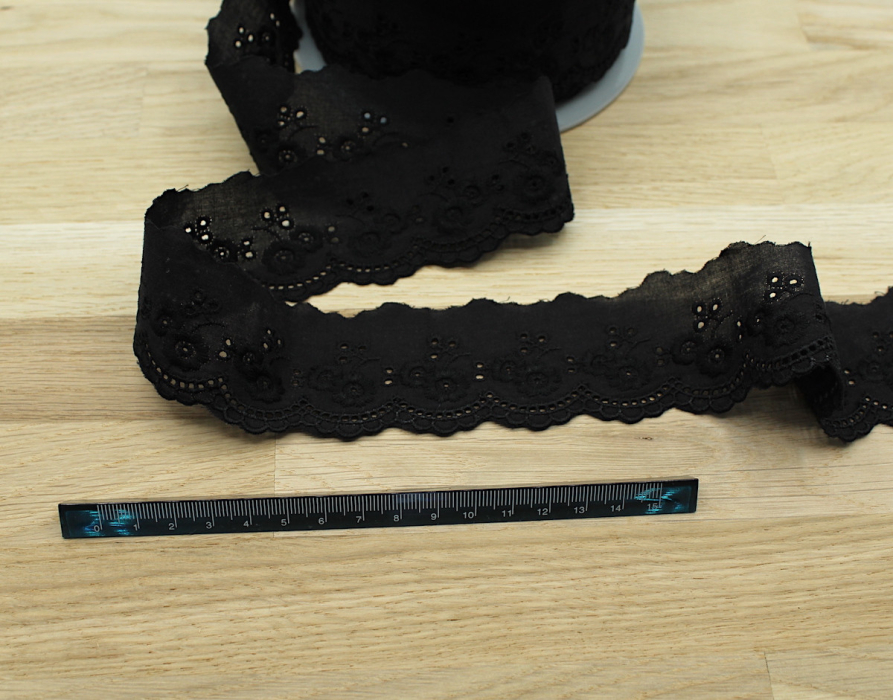 Galon coton broderie anglaise brodé noir 45mm x 1m