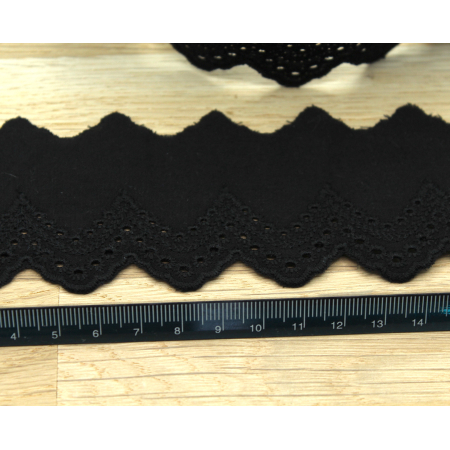 Galon coton broderie anglaise brodé noir 50mm x 1m Galon coton broderie anglaise brodé noir 50mm x 1m