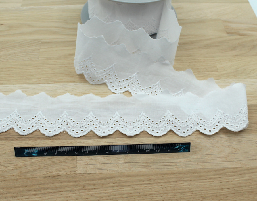 Galon coton broderie anglaise brodé blanc 50mm x 1m