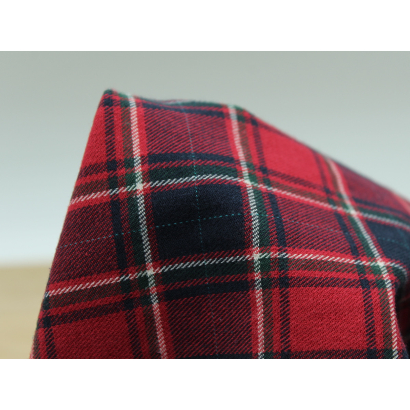 Tissu sergé de coton gratté organique imprimé tartan