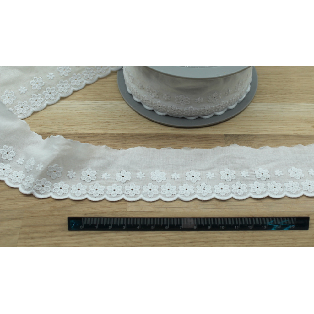 Galon coton broderie anglaise brodé 47mm x 1m blanc