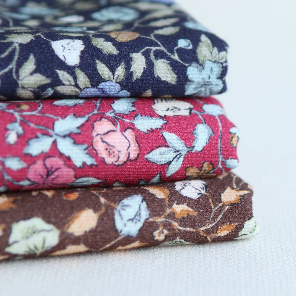 Amelia - Velours milleraies coton organique imprimé fleuri framboise