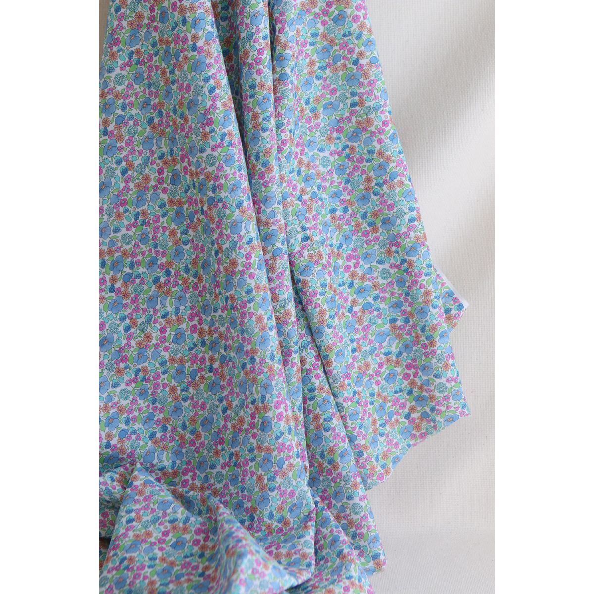 copy of Sheila - Batiste de coton douce à imprimé fleuri bleu