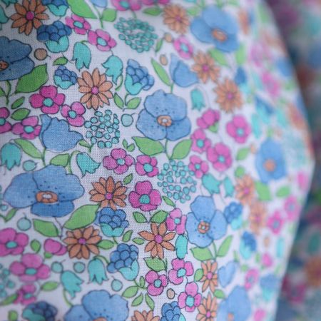 Maelle - Batiste de coton douce à imprimé fleuri bleu