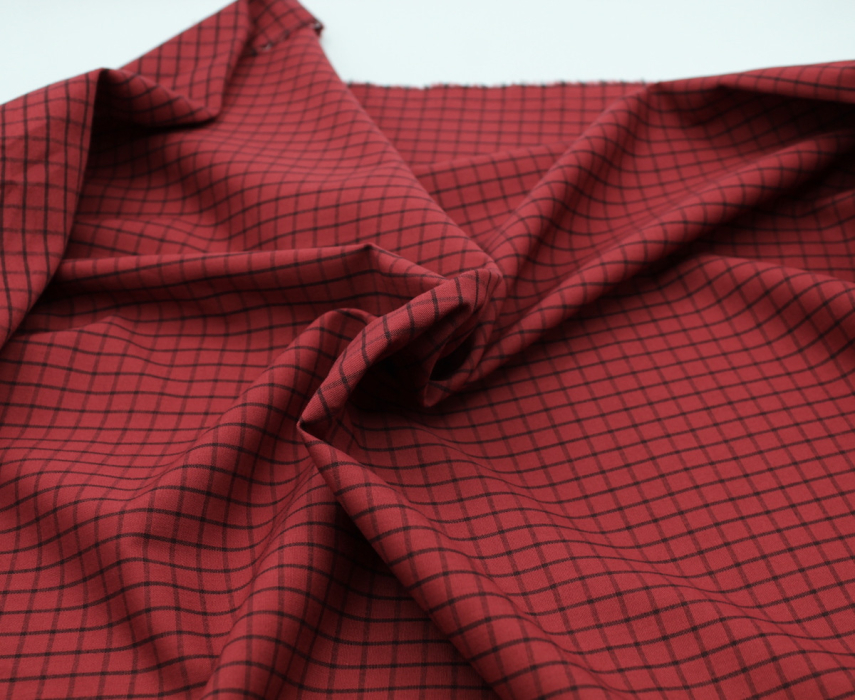 Popeline de coton tissé carreaux bordeaux chiné