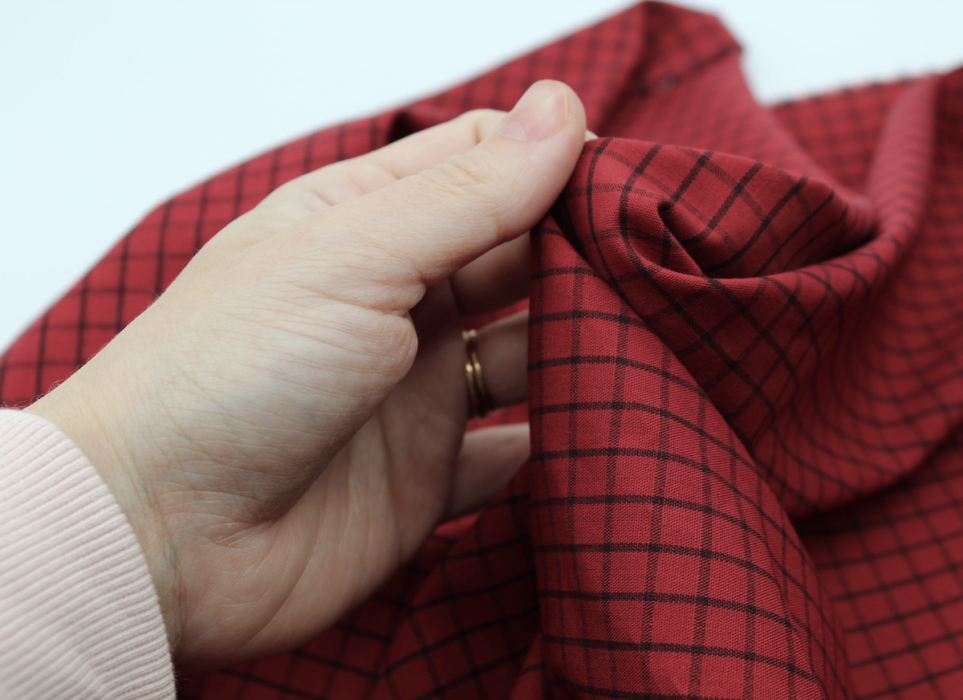 Popeline de coton tissé carreaux bordeaux chiné