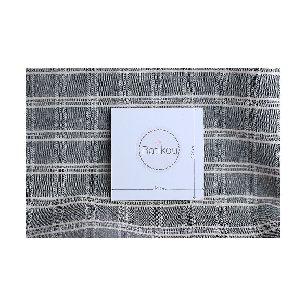 Tissu coton et viscose texturé quadrillage blanc et noir