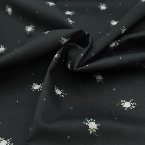 Coton satiné motif Lily exclusif Batikou fond faux noir