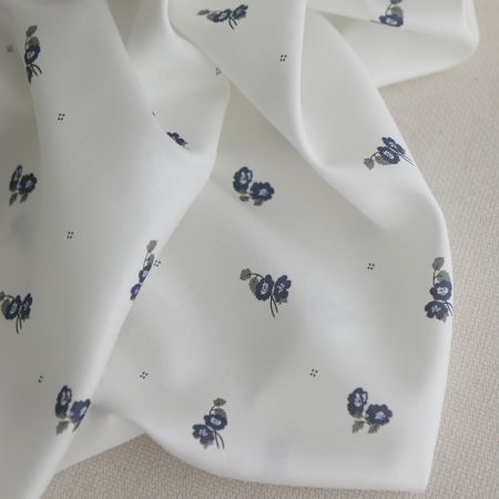 Hana - Batiste de coton douce à imprimé exclusif fleuri vert et bleu