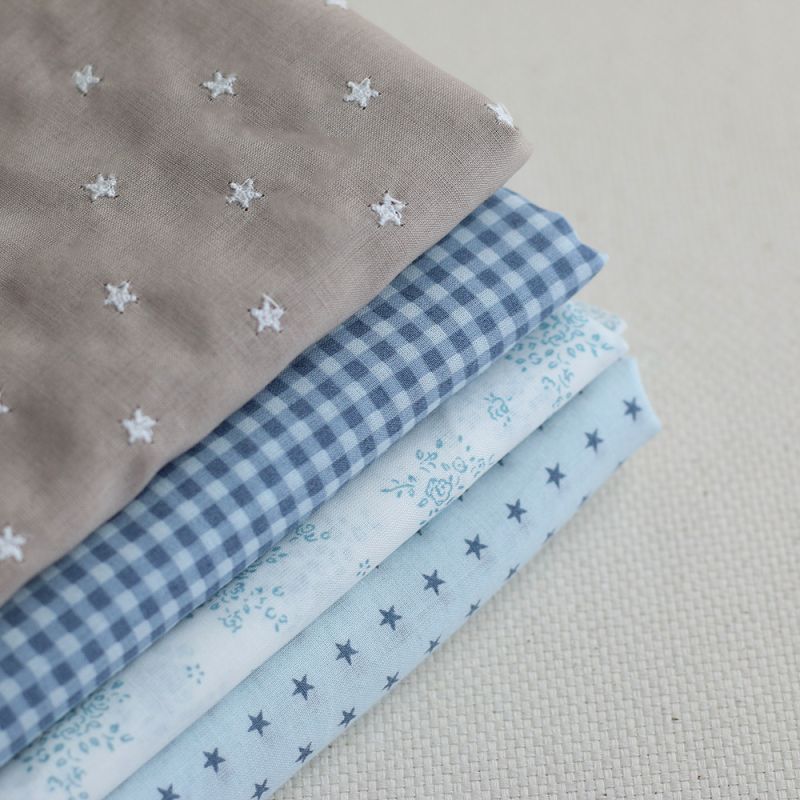 Frou-frou / Batiste de coton imprimé petites étoiles bleu gris