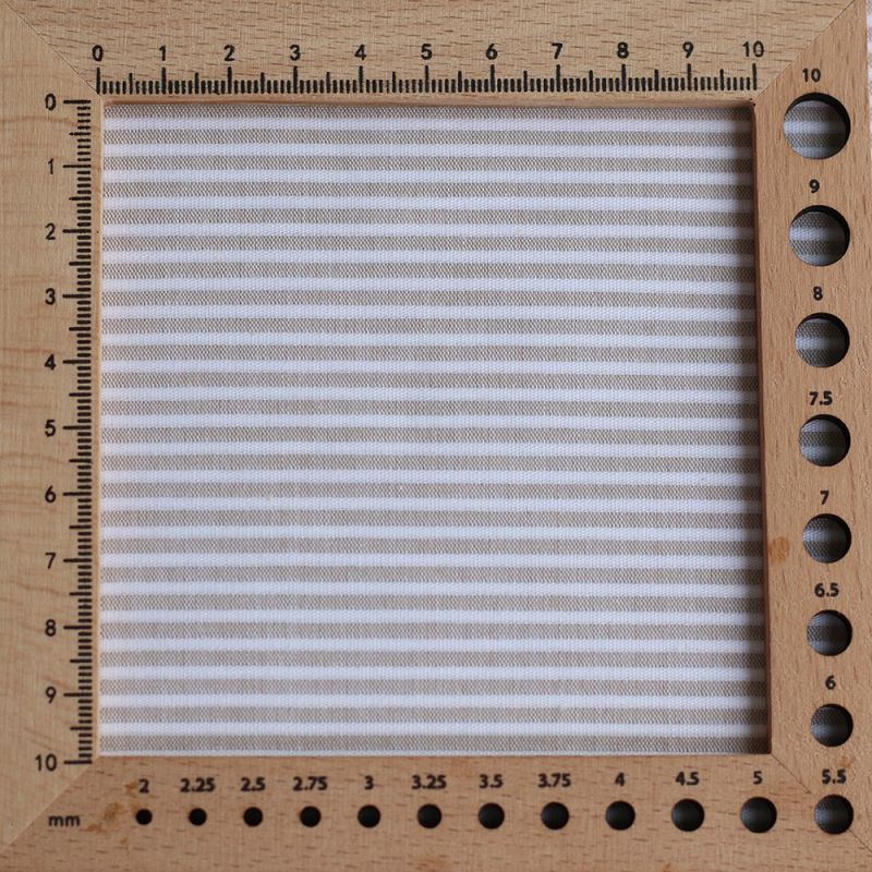 Coton gaufré mélangé à rayures blanc et ficelle