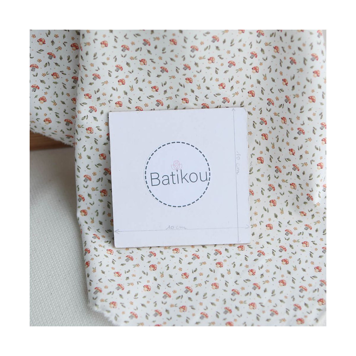 Amanite - Popeline de coton BIO imprimé champignon rouge orangé et vert