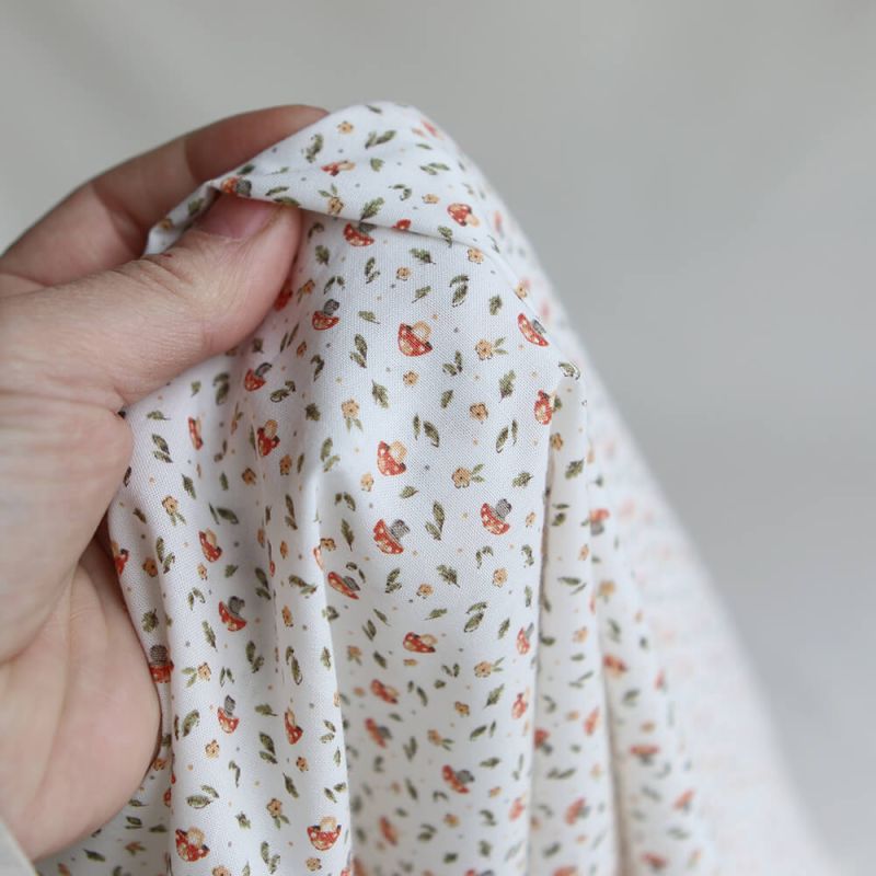 Amanite - Popeline de coton BIO imprimé champignon rouge orangé et vert