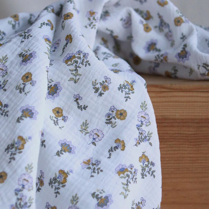Azélie - Double gaze de coton motif fleuri parme moutarde et vert