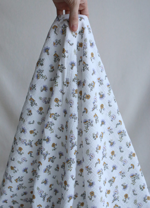 Azélie - Double gaze de coton motif fleuri parme moutarde et vert