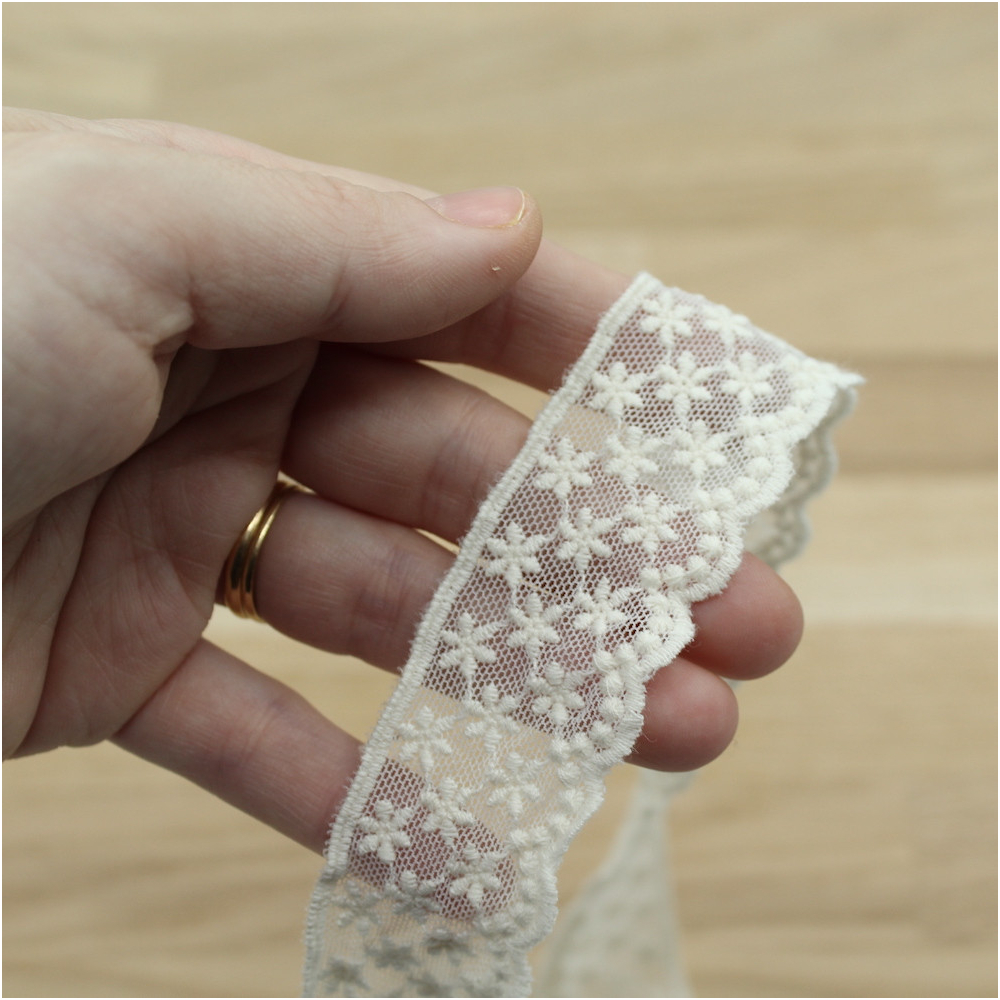 Galon tulle souple broderie coton brodé 30mm x 1m