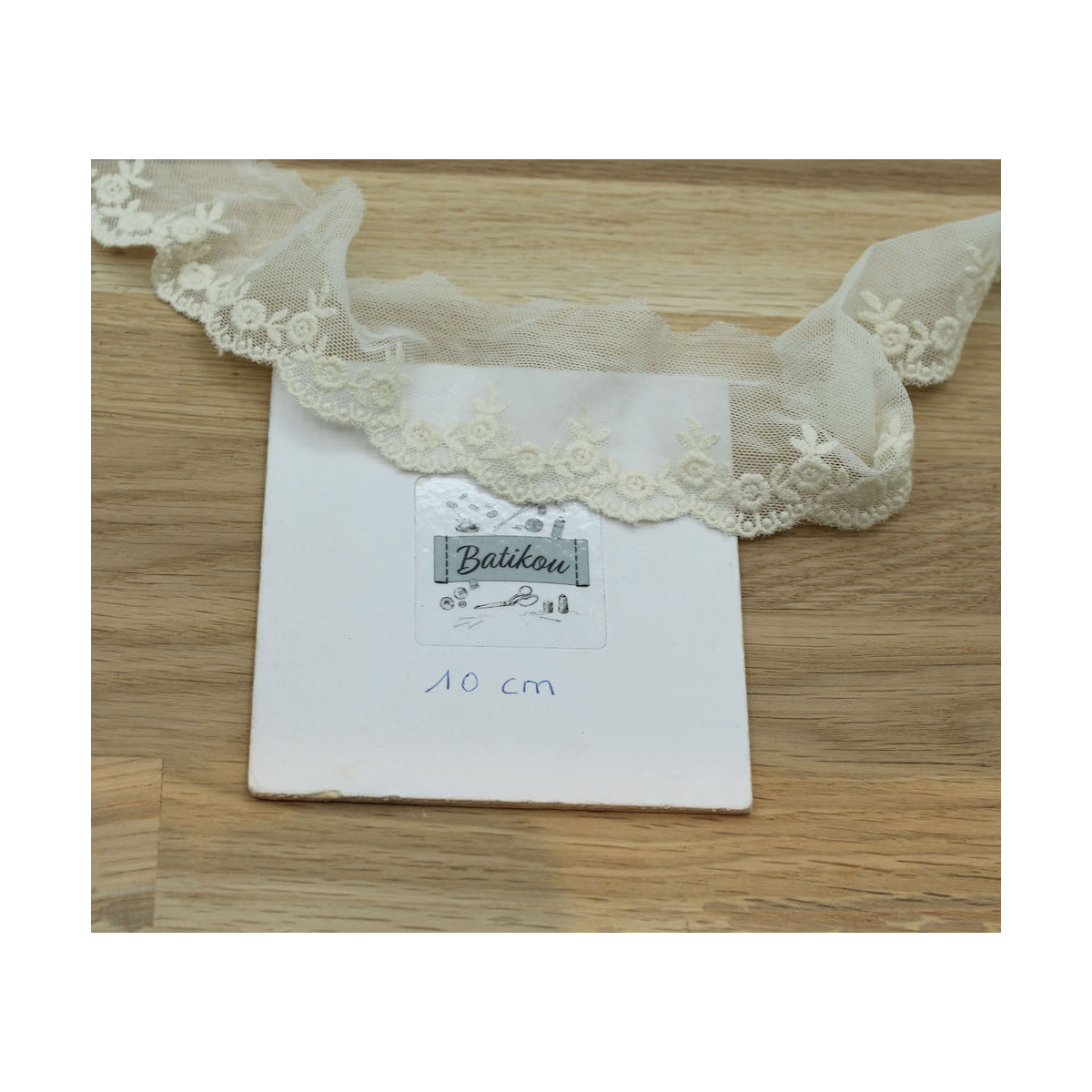 Galon tulle souple broderie coton brodé 50mm x 1m Galon tulle souple broderie coton brodé 50mm x 1m