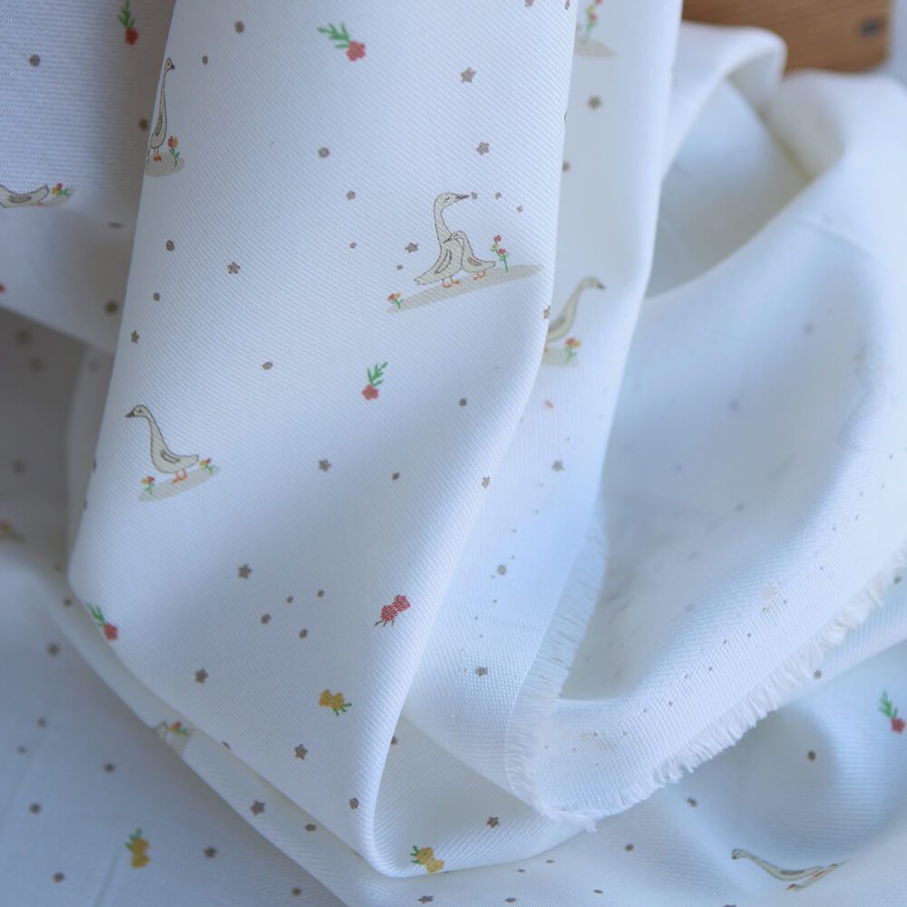Pimprenelle - Tissu sergé / twill de coton organique imprimé oies