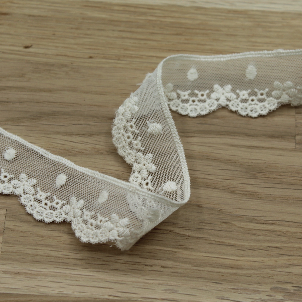 Galon tulle souple broderie coton brodé 30mm x 1m