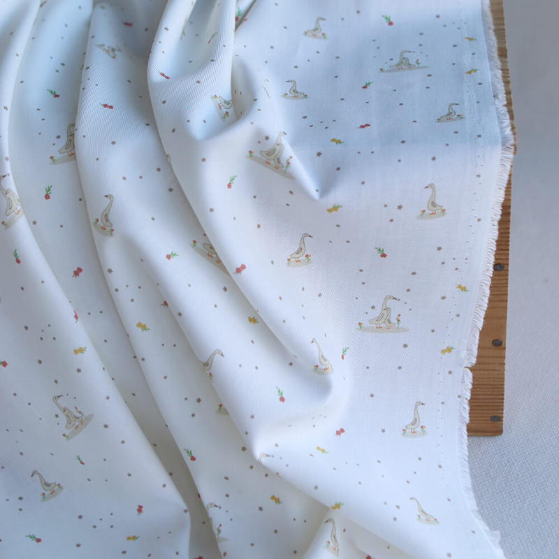 Pimprenelle - Tissu sergé / twill de coton organique imprimé oies