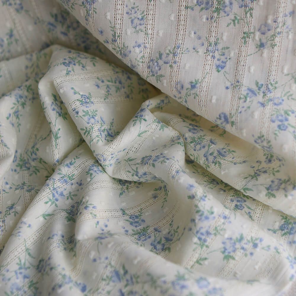 Blandine - Broderie anglaise plumetis coton texturé imprimé fleuri