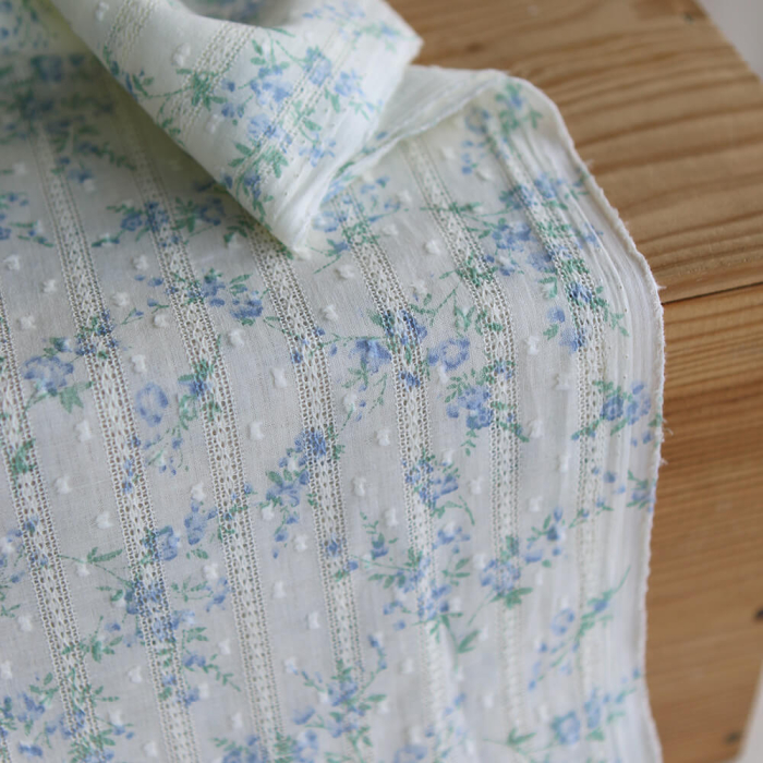 Blandine - Broderie anglaise plumetis coton texturé imprimé fleuri