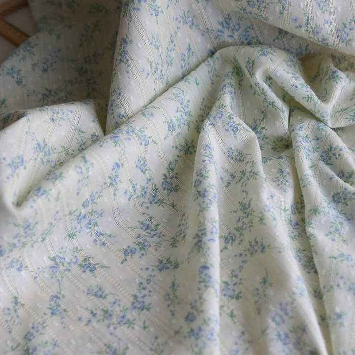 Blandine - Broderie anglaise plumetis coton texturé imprimé fleuri