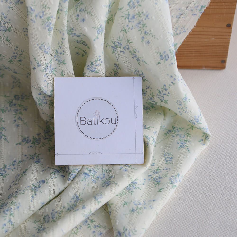 Blandine - Broderie anglaise plumetis coton texturé imprimé fleuri