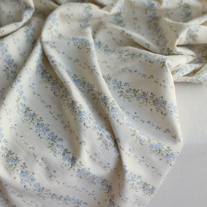 Camille - Tissu coton jacquard fleuri