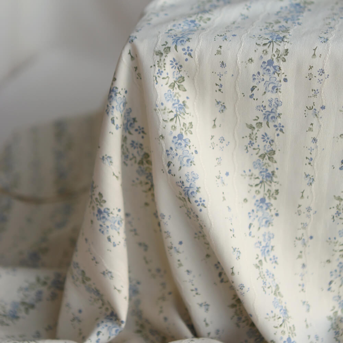 Camille - Tissu coton jacquard fleuri