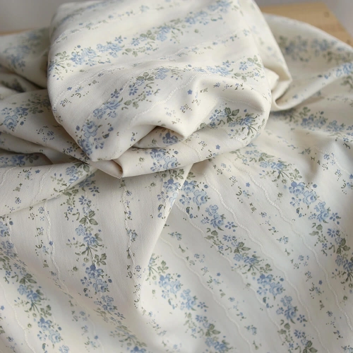 Camille - Tissu coton jacquard fleuri 2