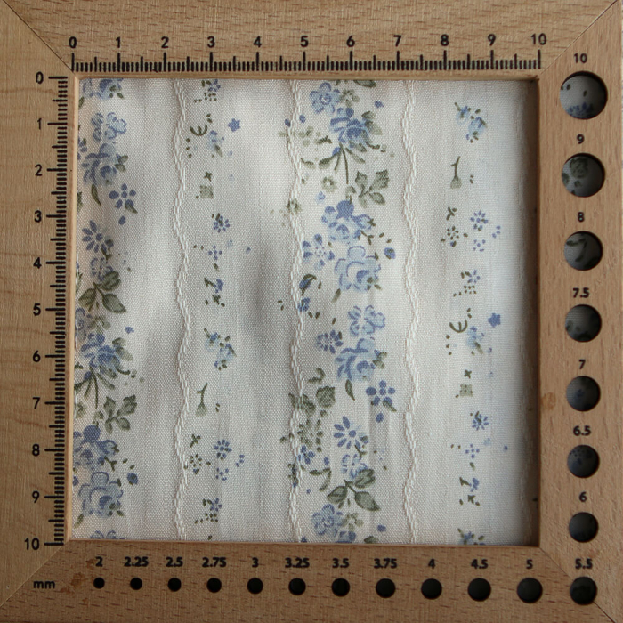 Camille - Tissu coton jacquard fleuri