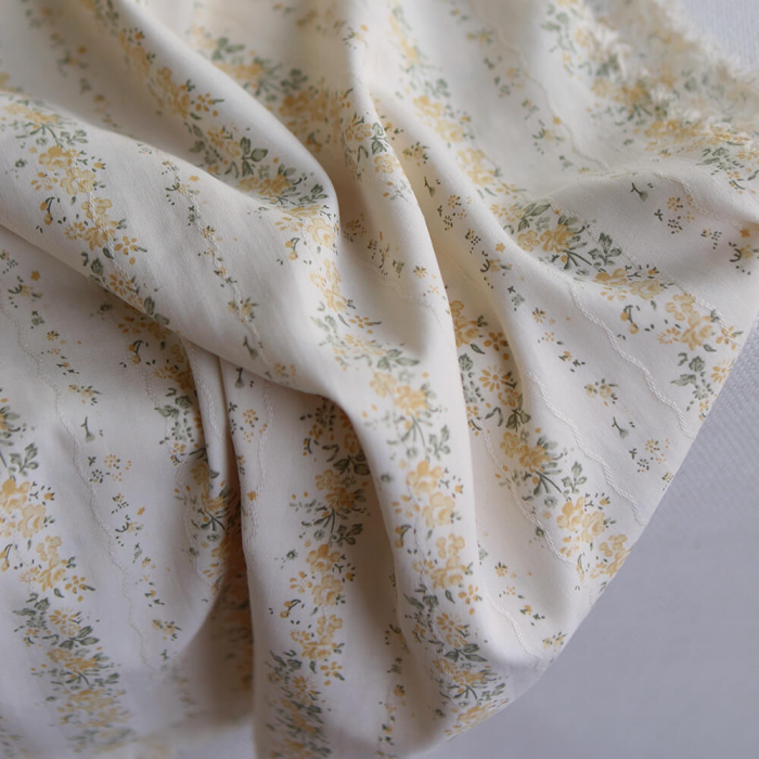 copy ofCamille - Tissu coton jacquard fleuri bleu