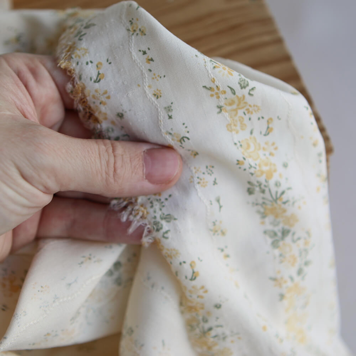 copy ofCamille - Tissu coton jacquard fleuri bleu