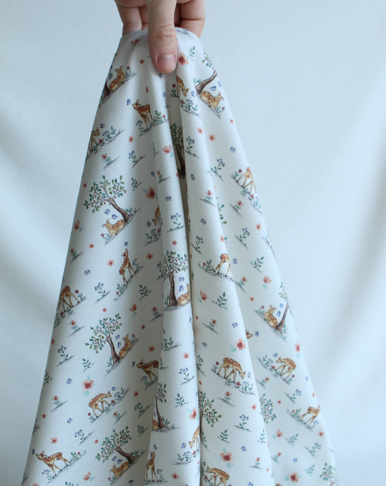 Bambi - Tissu sergé / twill de coton organique imprimé faons