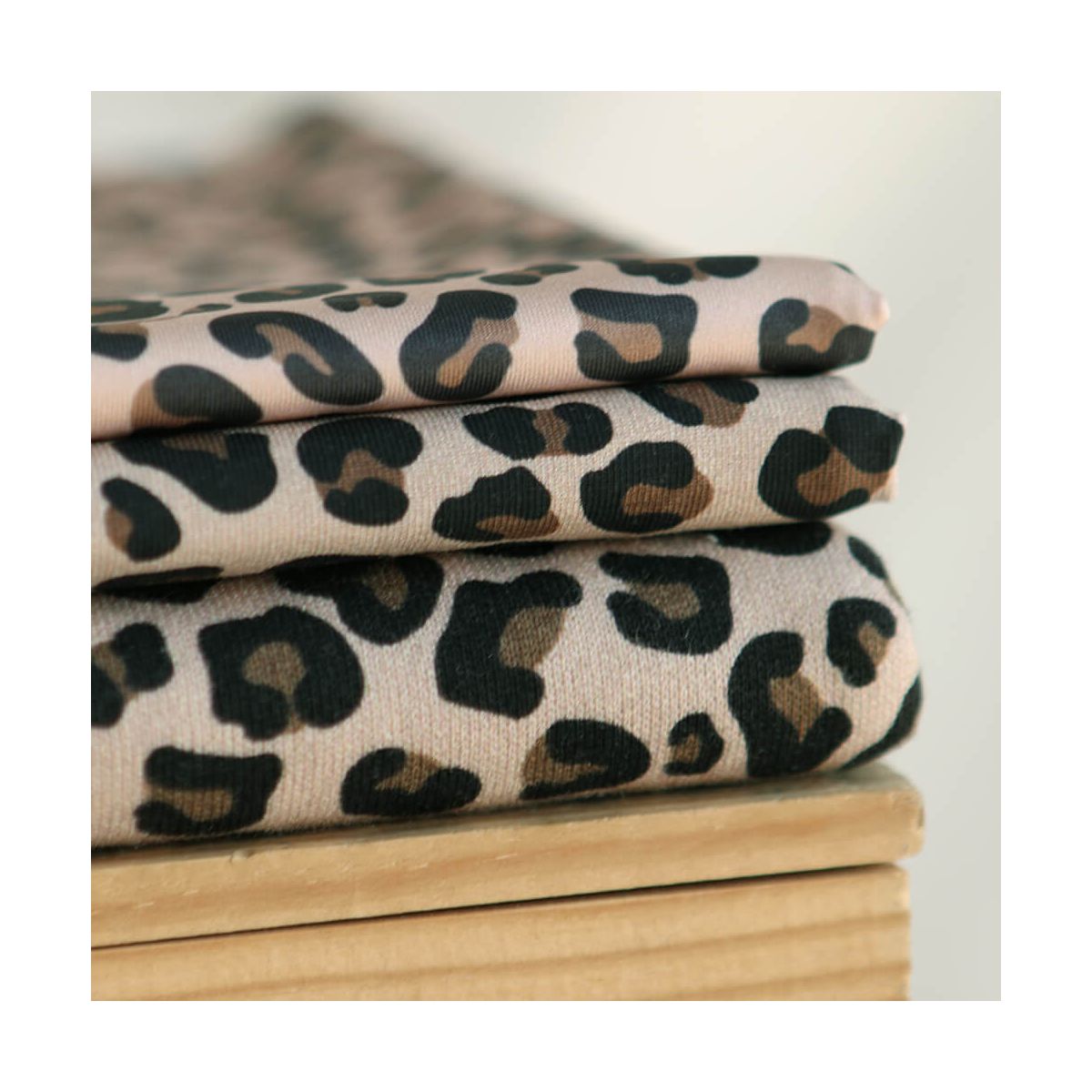 Lea - Tissu Lycra (maillot de bain) UPF50 exclusif graou fond nude