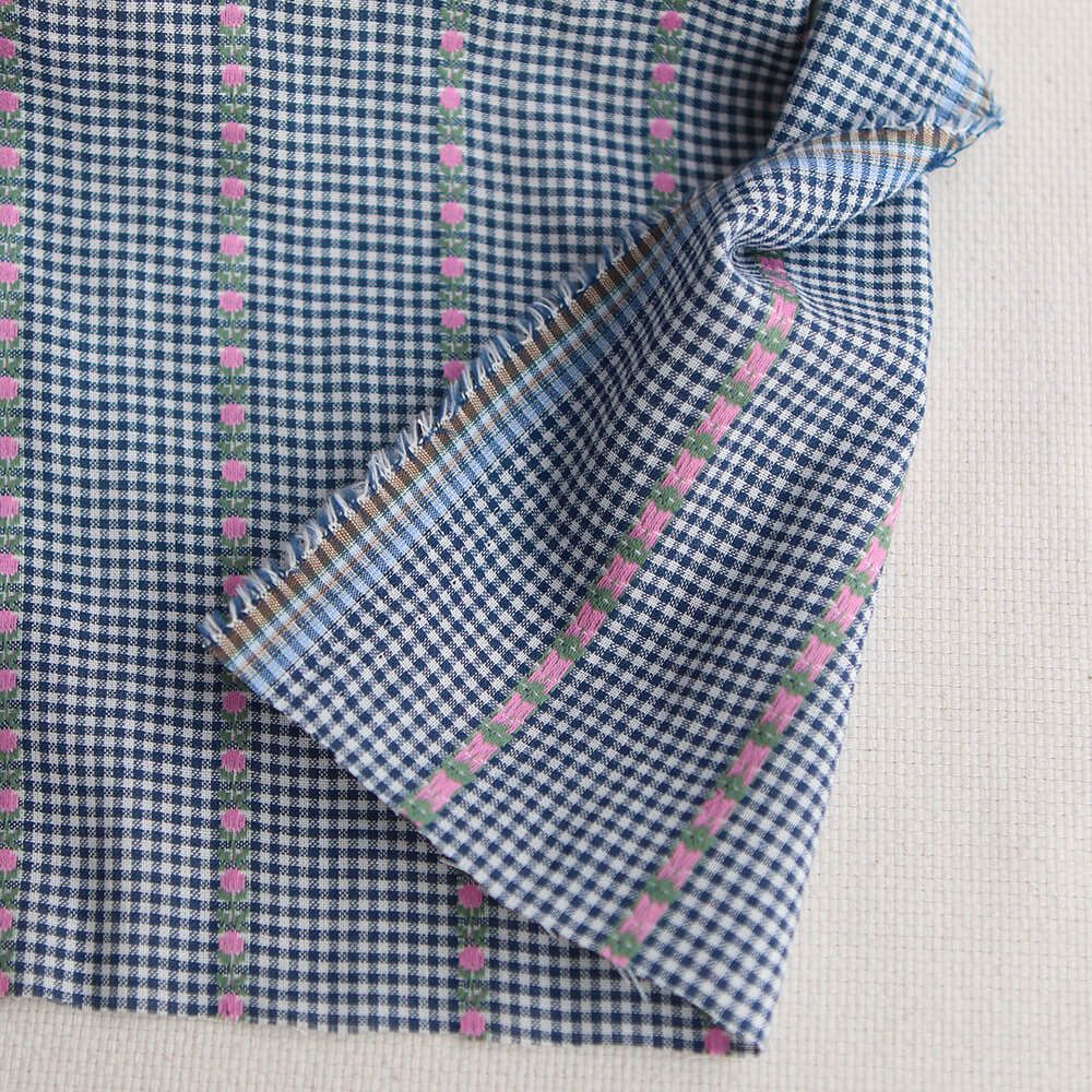 Rosanna - Tissu coton vichy jacquard avec petites fleurs roses