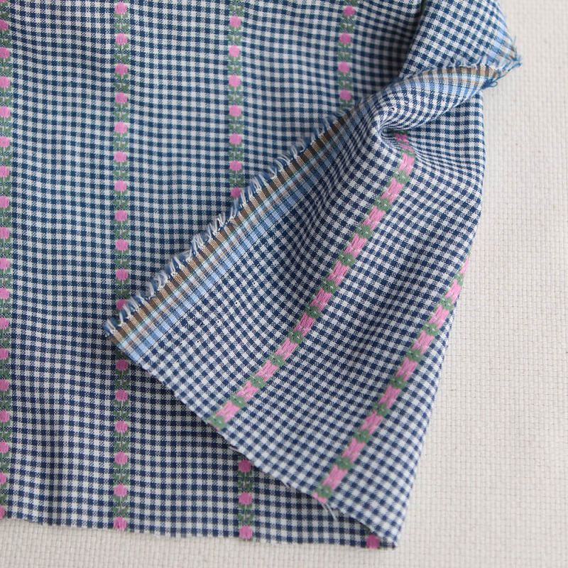 Rosanna - Tissu coton vichy jacquard avec petites fleurs roses