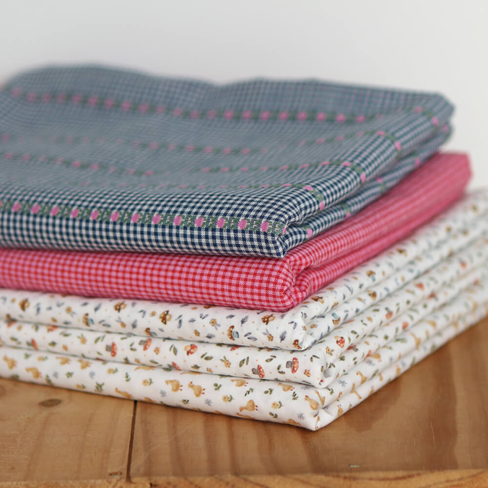 Rosanna - Tissu coton vichy jacquard avec petites fleurs roses