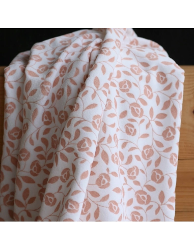Velours de coton Nicky fond blanc lait motif argile rose
