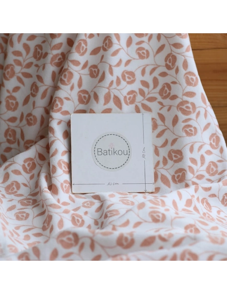 Velours de coton Nicky fond blanc lait motif argile rose