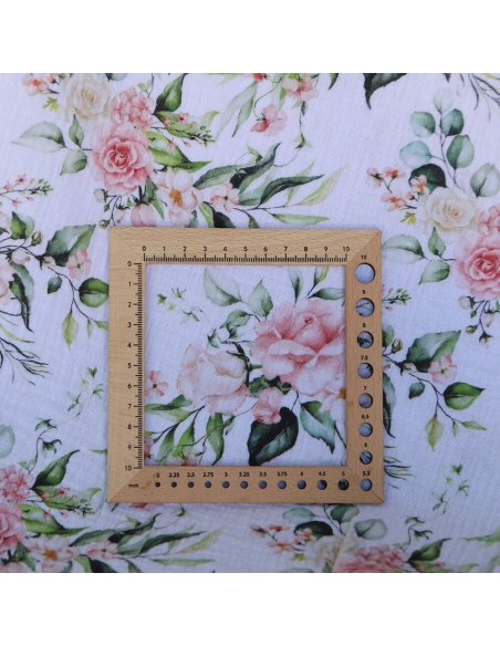 Roseraie - Double gaze de coton motif fleuri aquarelle