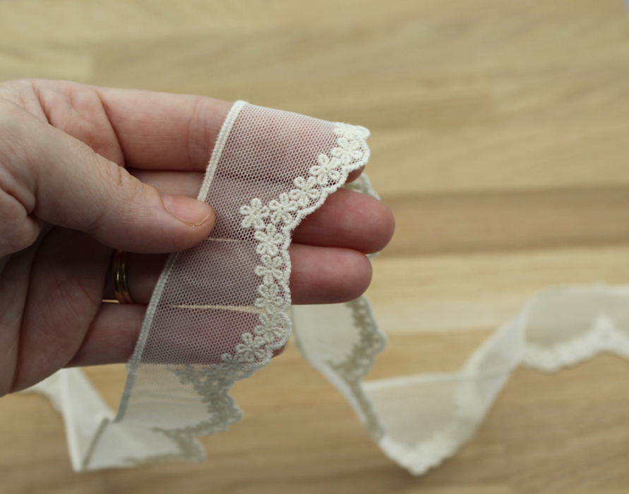 Galon tulle souple broderie coton brodé 38mm x 1m