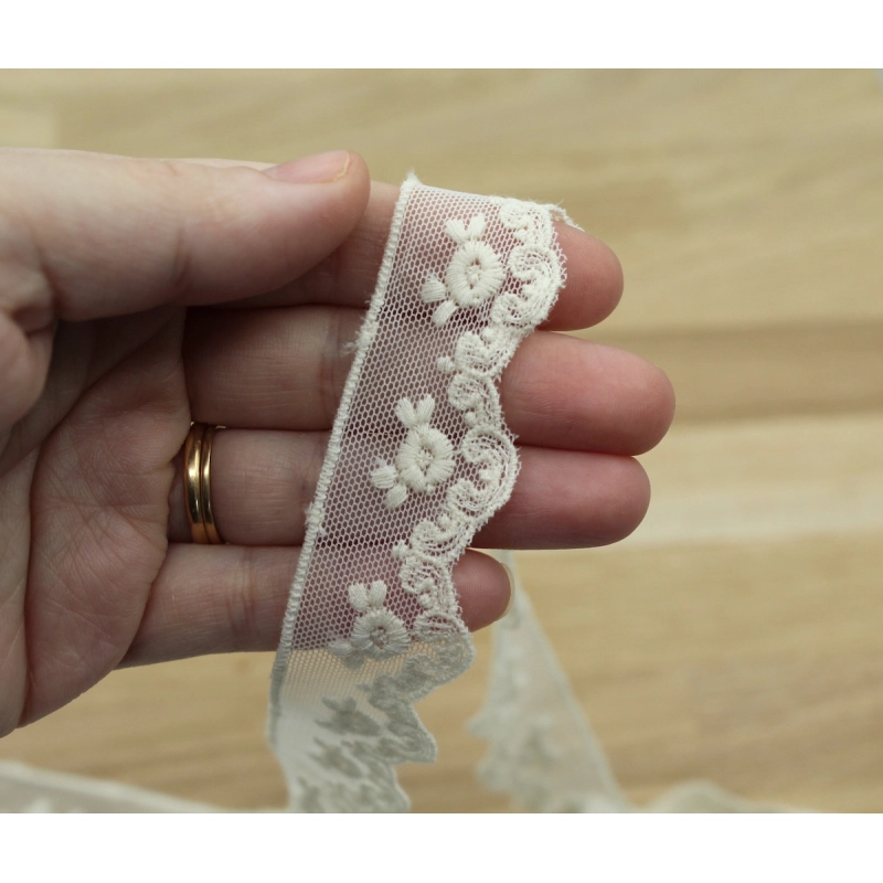 Galon tulle souple broderie coton brodé 30mm x 1m