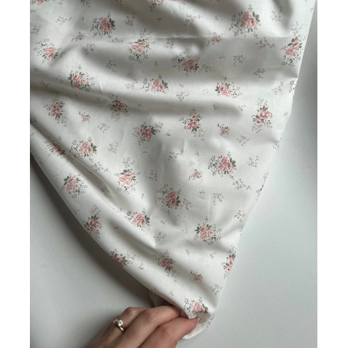 Tissu batiste coton douce imprimé fleuri ROMANCE vintage romantique Batikou 2