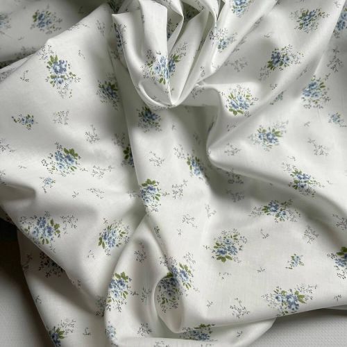 Romance - Batiste de coton BIO imprimé exclusif bleu