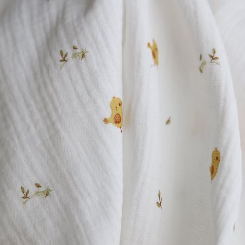 Carlito - Double gaze de coton motif fond blanc motif poussin 2