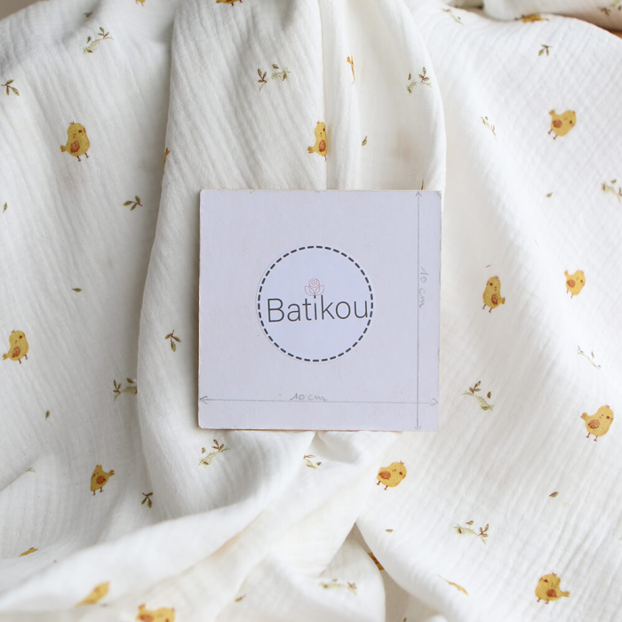 Carlito - Double gaze de coton motif fond blanc motif poussin
