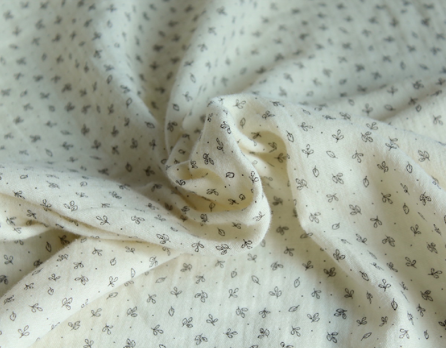 Double gaze de coton BIO écru motifs feuilles